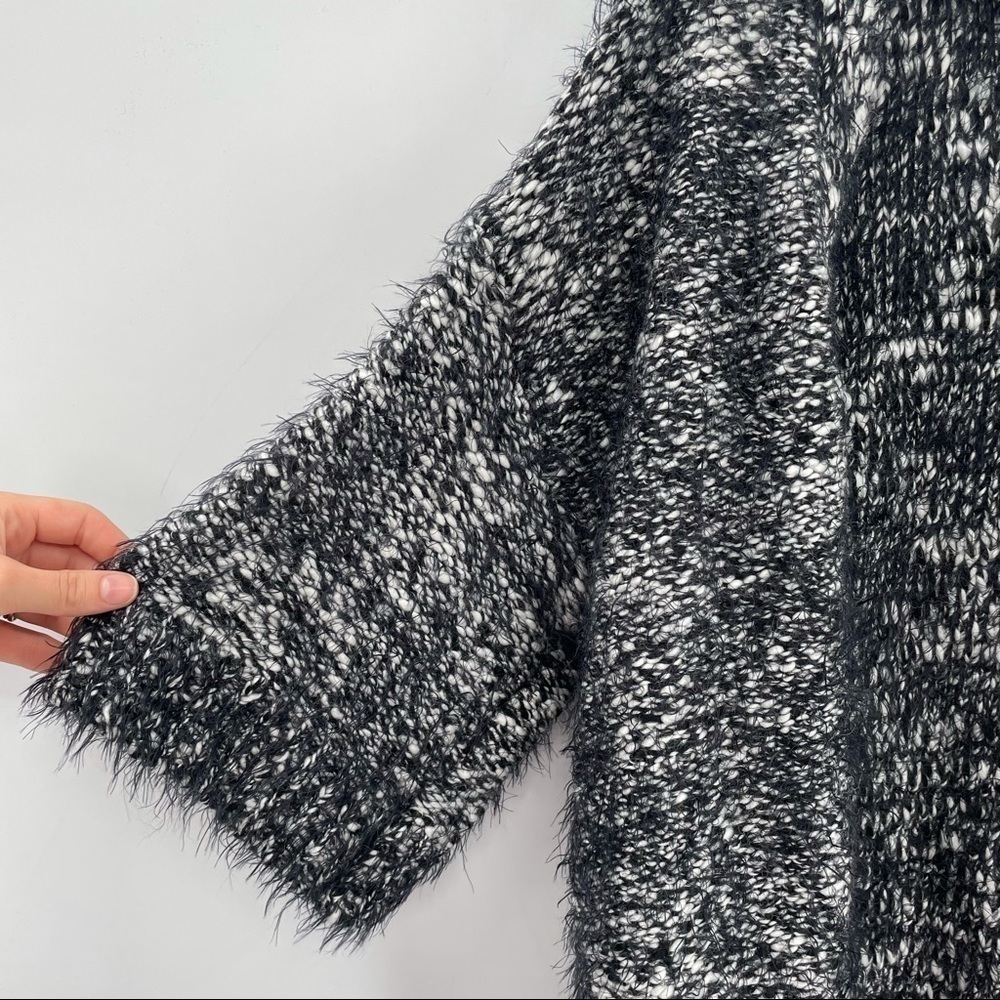Two by Vince Camuto Eyelash Knit Cardigan - Picture 5 of 13
